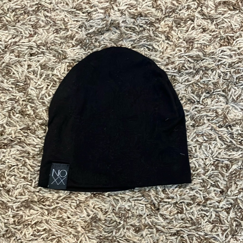 NOXX Black Beanie